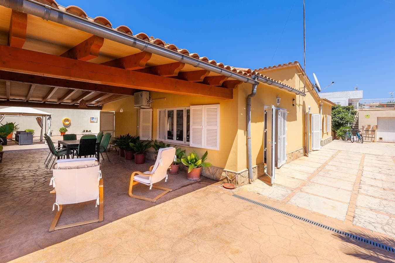Foto 11 von 43: Moderne Stadt Villa "Bona Mar" mit Pool