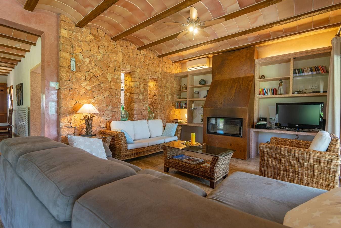 Foto 10 von 73: S'Albarcoquer - Wunderschöne Villa mit privatem Swimmingpool und gratis W-Lan