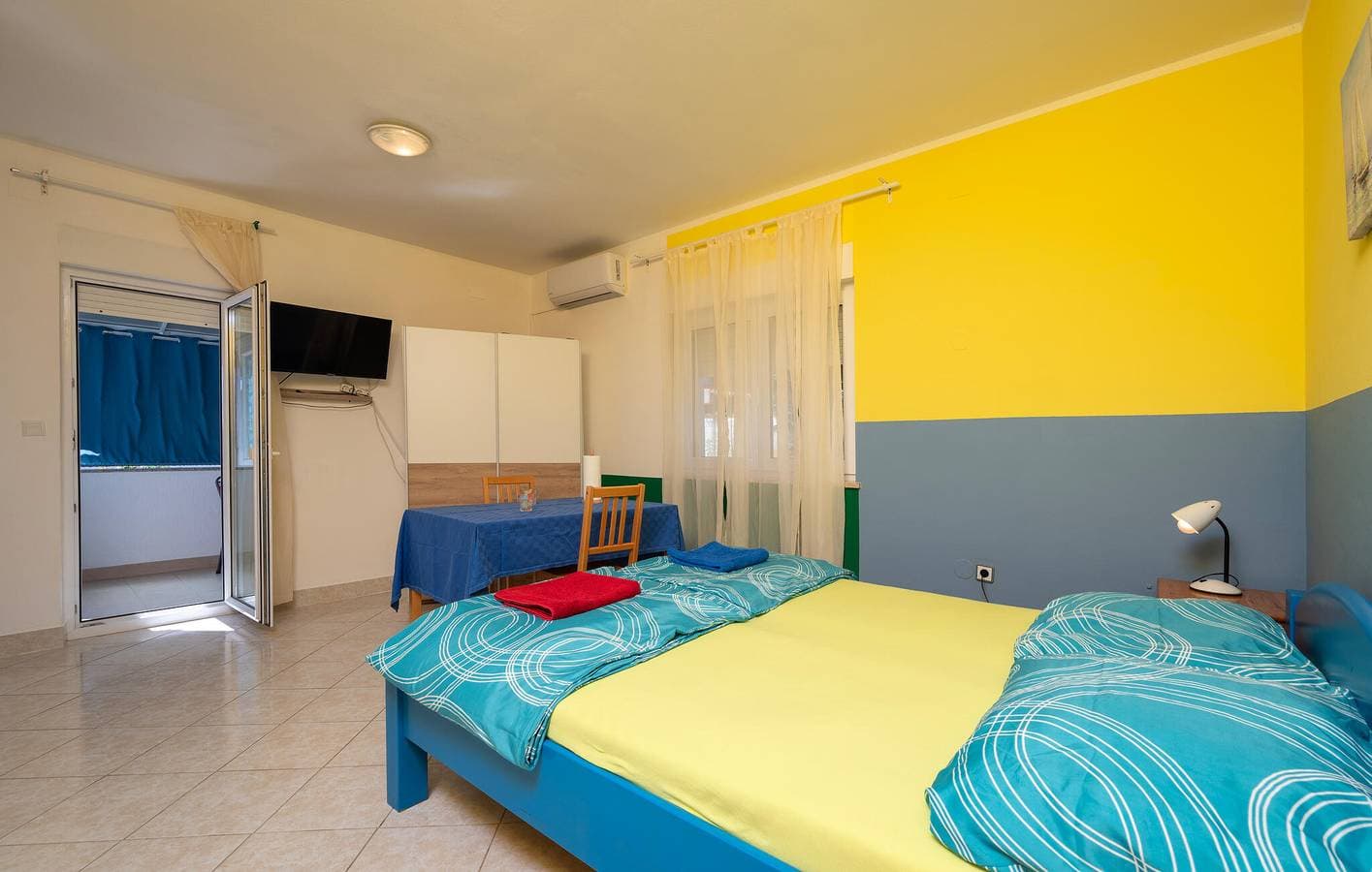 Foto 6 von 22: Gemütliche Ferienwohnung mit Terrasse, WLAN und Parkplatz in der Nähe der Küste und des Stadtzentrums