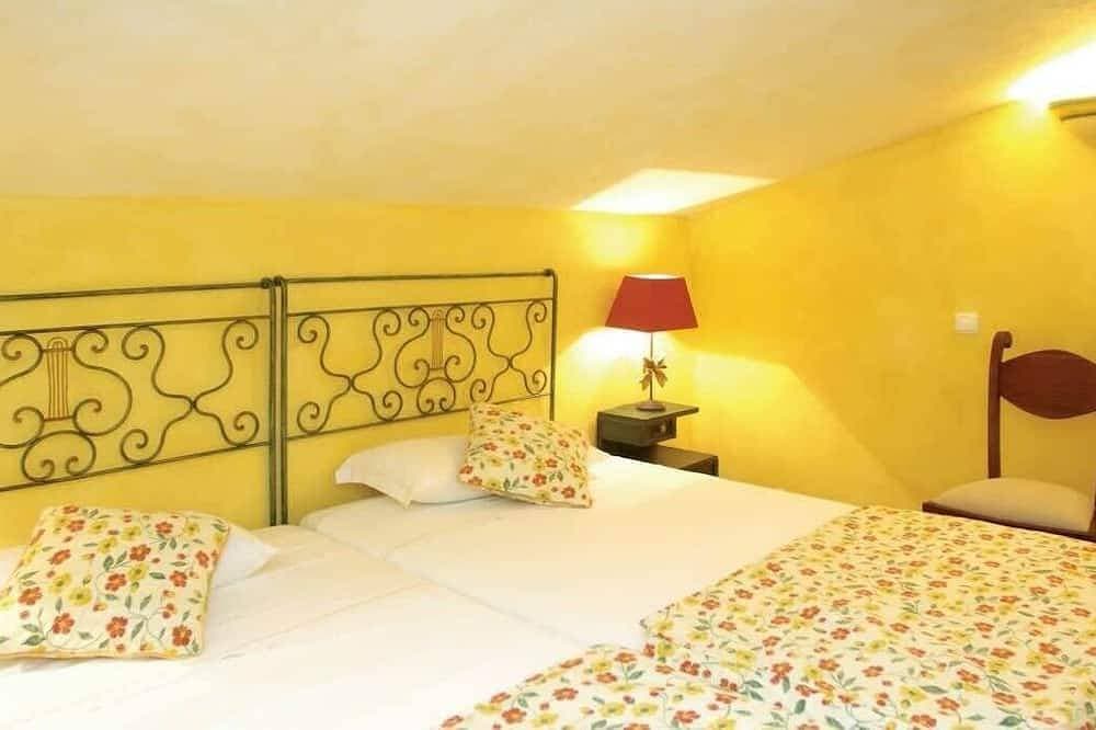 Foto 7 von 30: Villa Faustine, huge lawn, sea view, kid play area