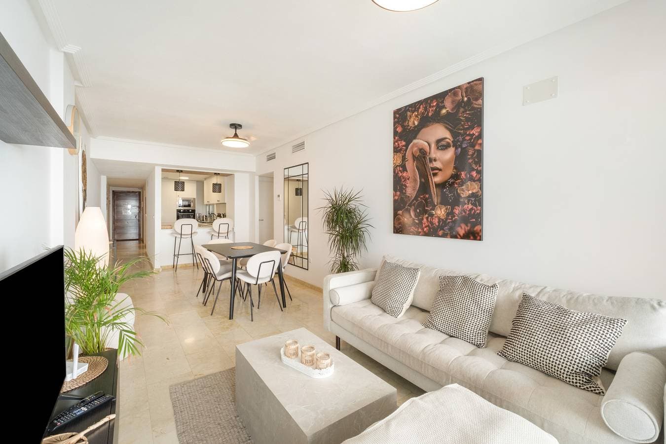 Foto 3 von 35: Sea Side Purísima – Modernes Apartment direkt am Meer mit Panoramablick