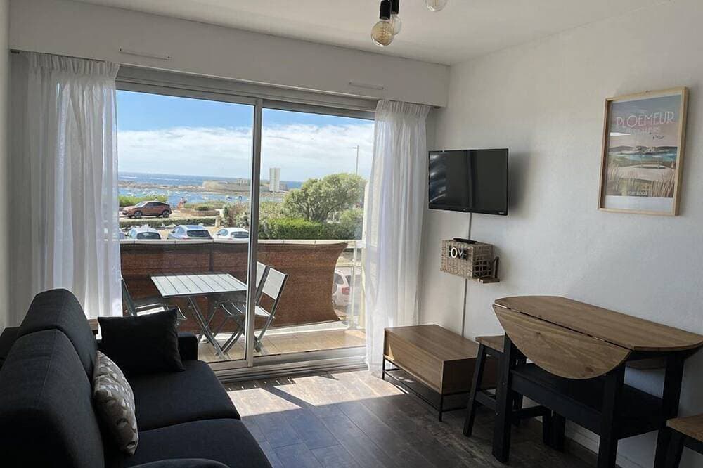Foto 6 von 14: Studio 2 pax, superb sea view, 50m from the beach of Fort Bloqué