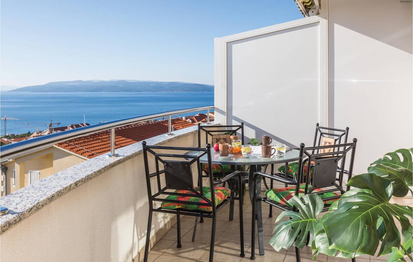 Foto 5 von 22: Ferienwohnung mit Meerblick in Makarska: WLAN, Terrasse, in Strand- und Stadtzentrumsnähe