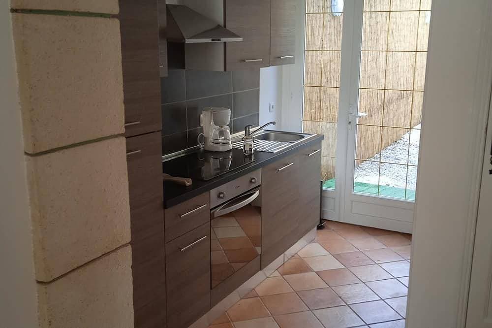 Foto 11 von 18: Charming Mersoise house 7 minutes walk from the beach with private covered parking
