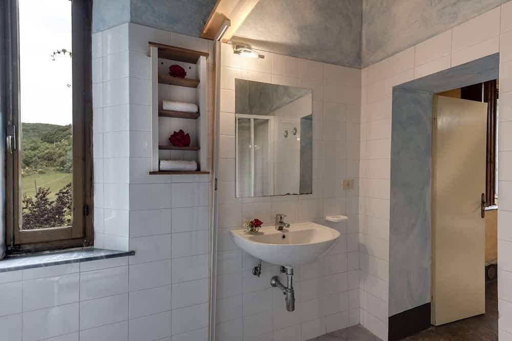 Foto 8 von 30: Casciano Apartment in einem historischen Anwesen in der Nähe von Siena mit Swimmingpool