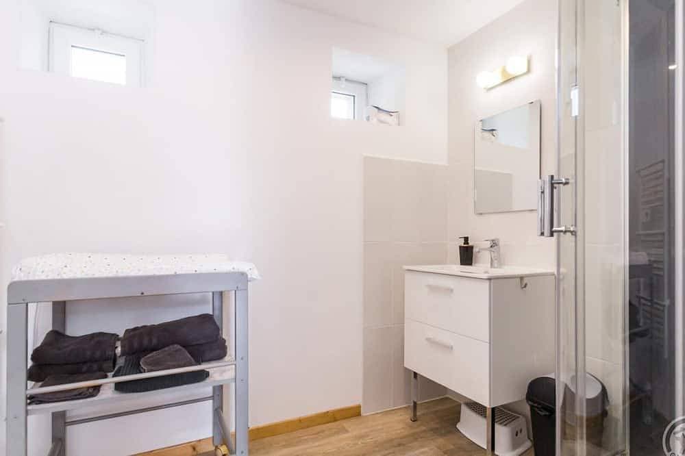 Foto 6 von 19: Steinhaus für Familien mit Spa und Garten in Tollevast