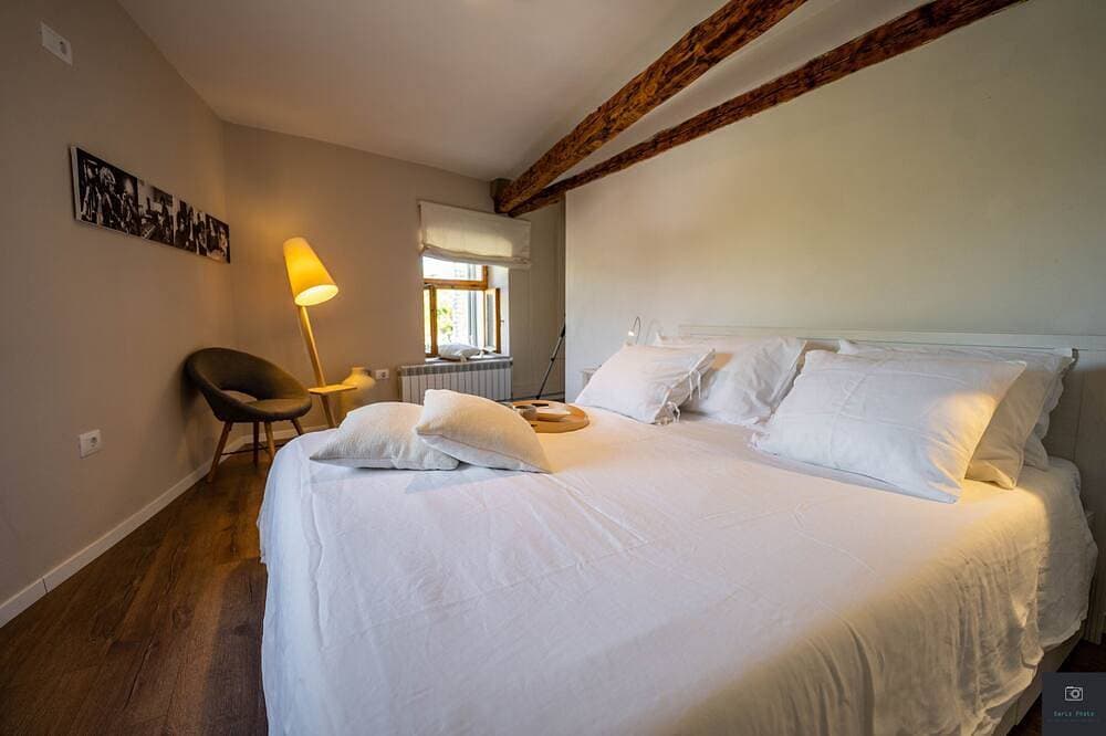 Foto 3 von 30: Cozy and modern remodeled Istrian villa with pool and a separate lounge area.