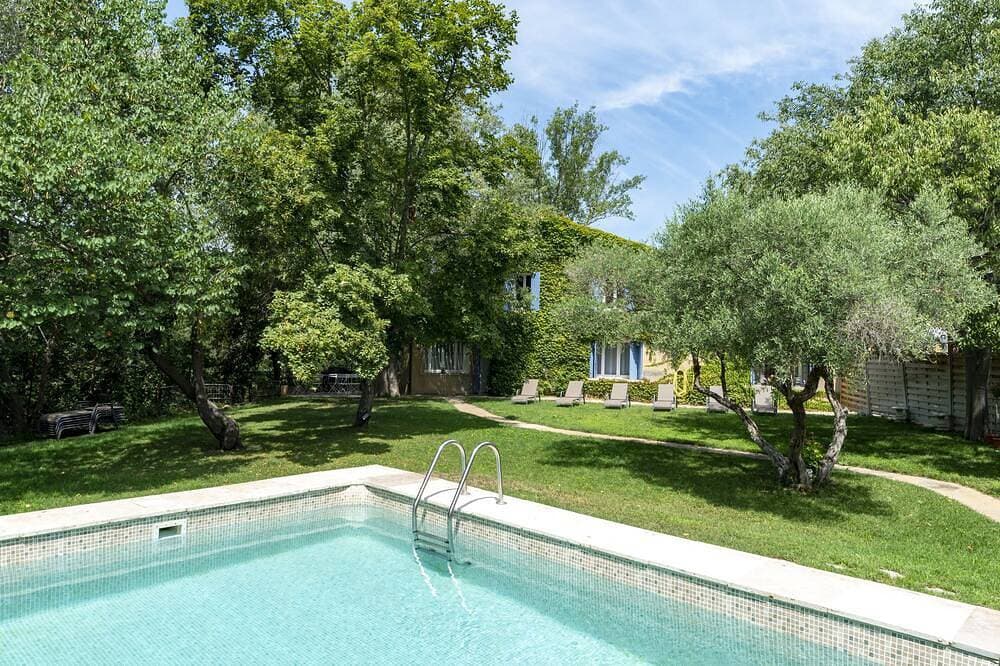 Vermietung im Herzen der Provence mit privatem Pool gesichert 1