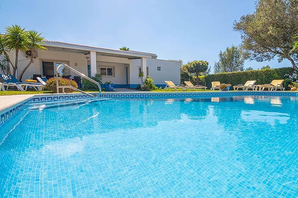 Retreat with heatable pool & BBQ near Vilamoura
