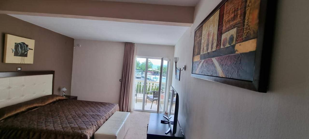 Foto 4 von 10: Double Room with Balcony