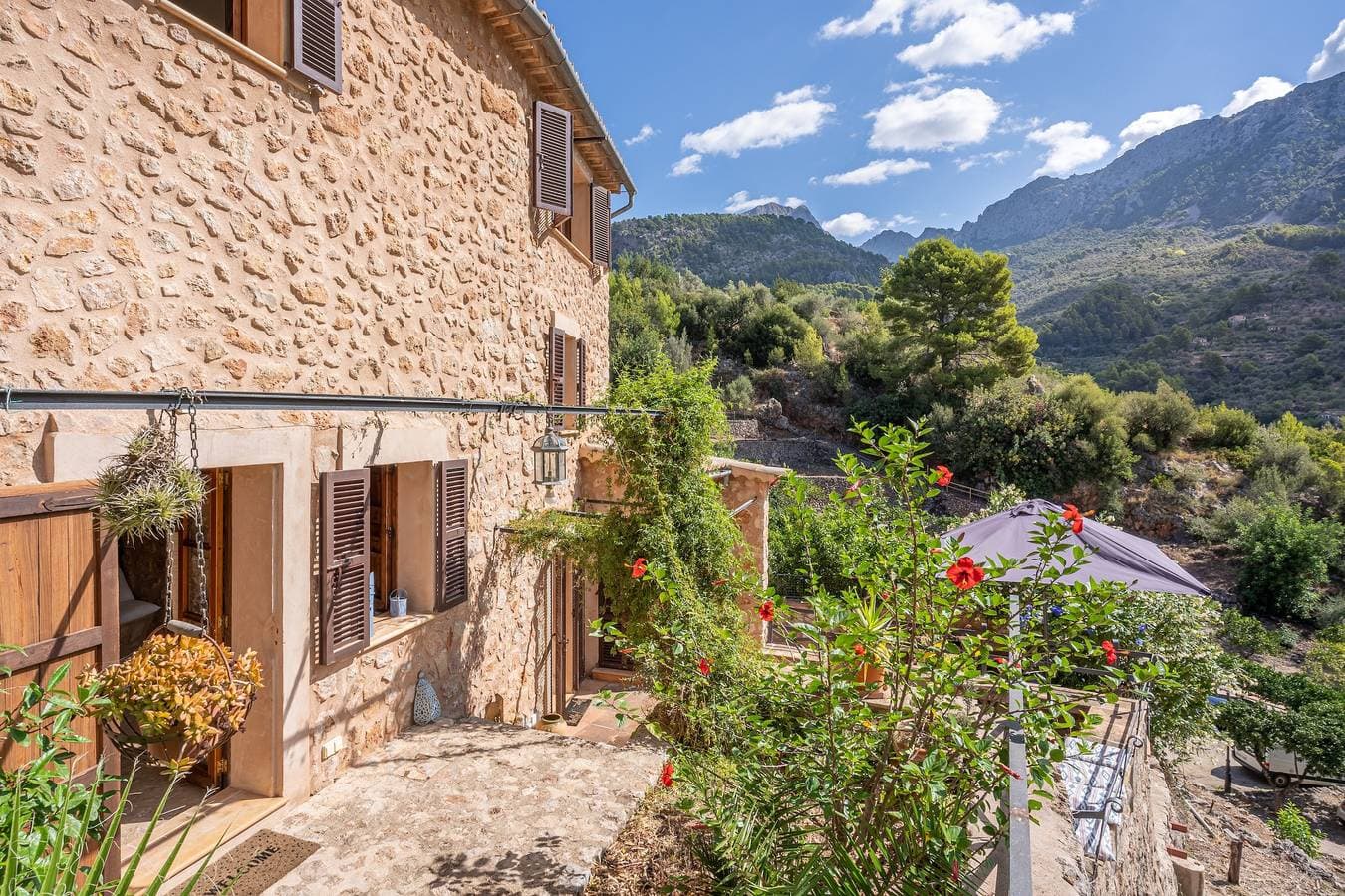 Foto 3 von 27: Finca „Sa Teulera“ mit Bergblick, WLAN, Klimaanlage, Terrasse und Garten
