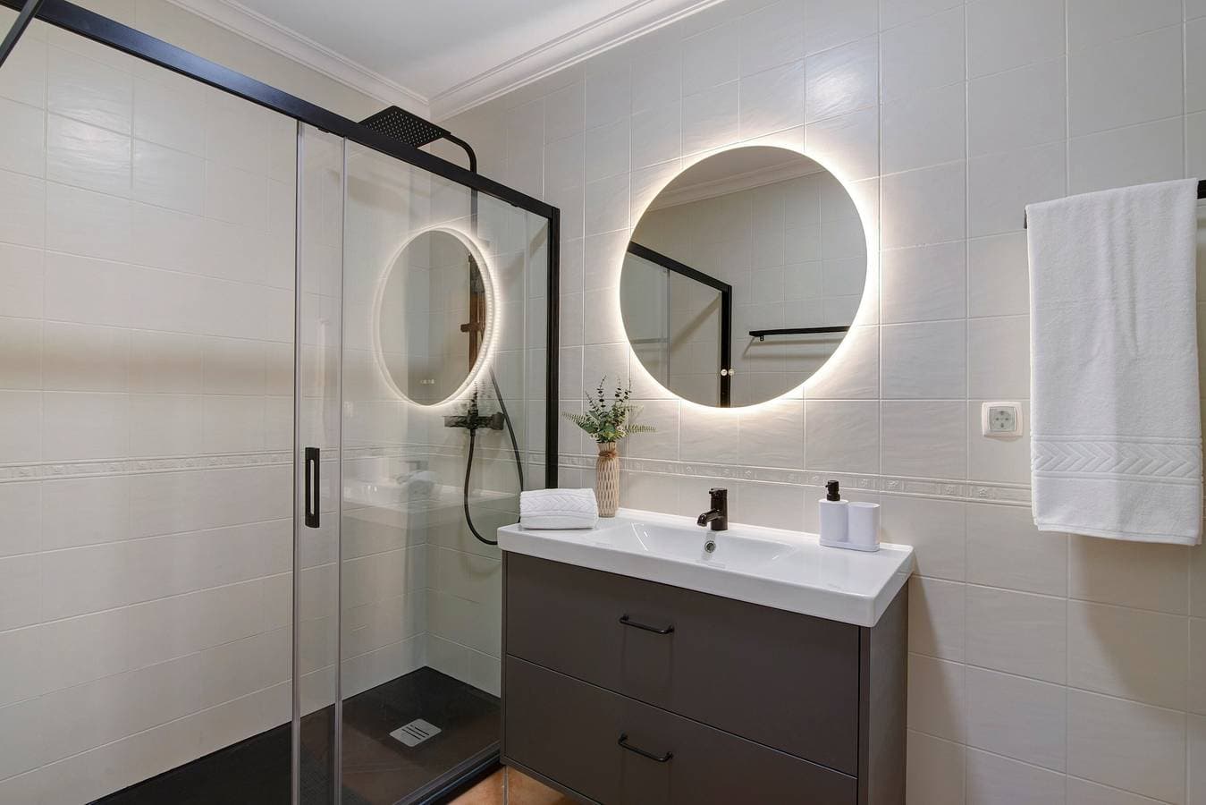 Foto 13 von 24: Ferienwohnung 'T2 D Apt Amendoeira' mit Gemeinschaftspool, 2 Balkonen und WLAN