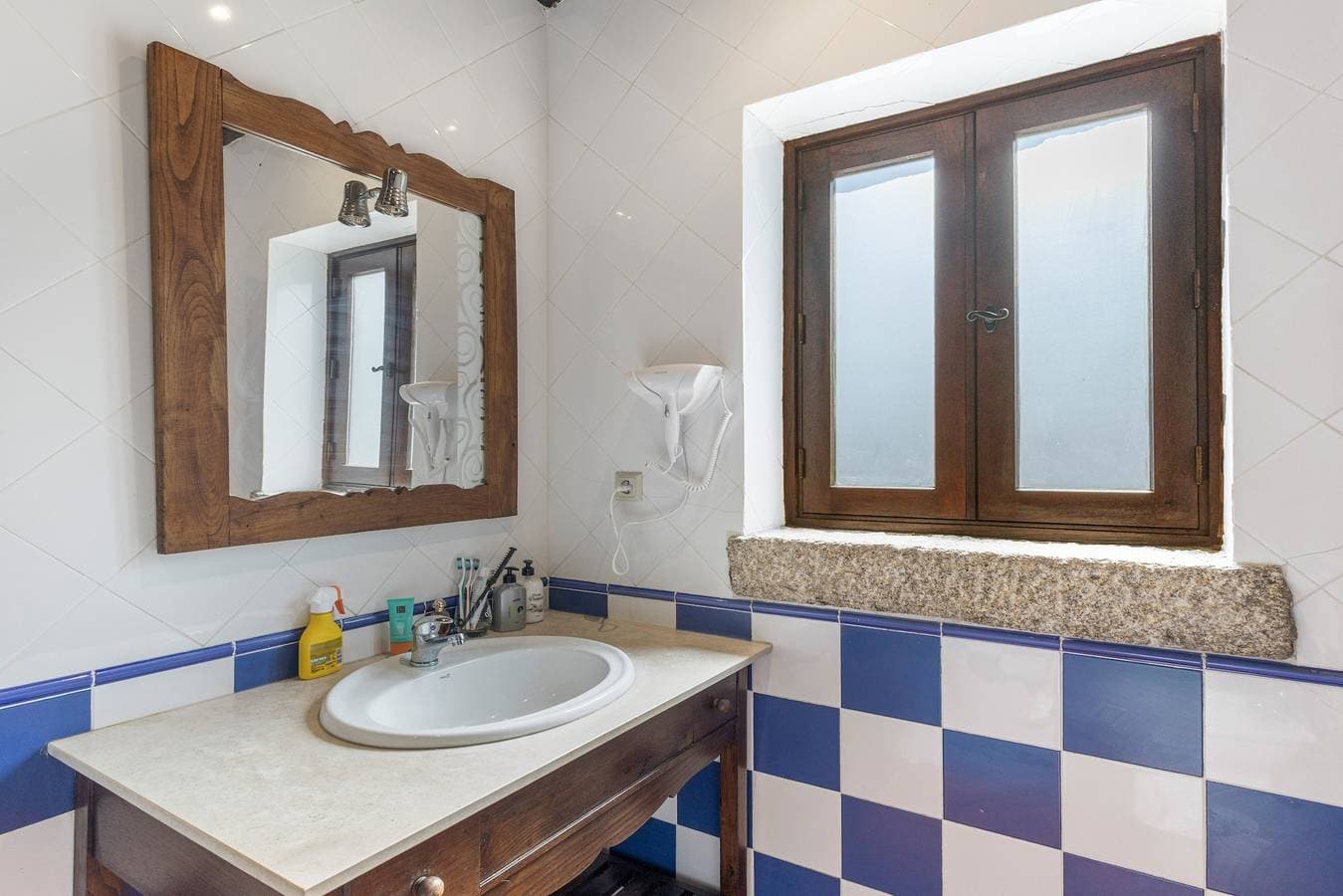 Foto 12 von 38: Ferienhaus 'Refúgio Da Nelinha' mit privatem Pool, Terrasse und WLAN