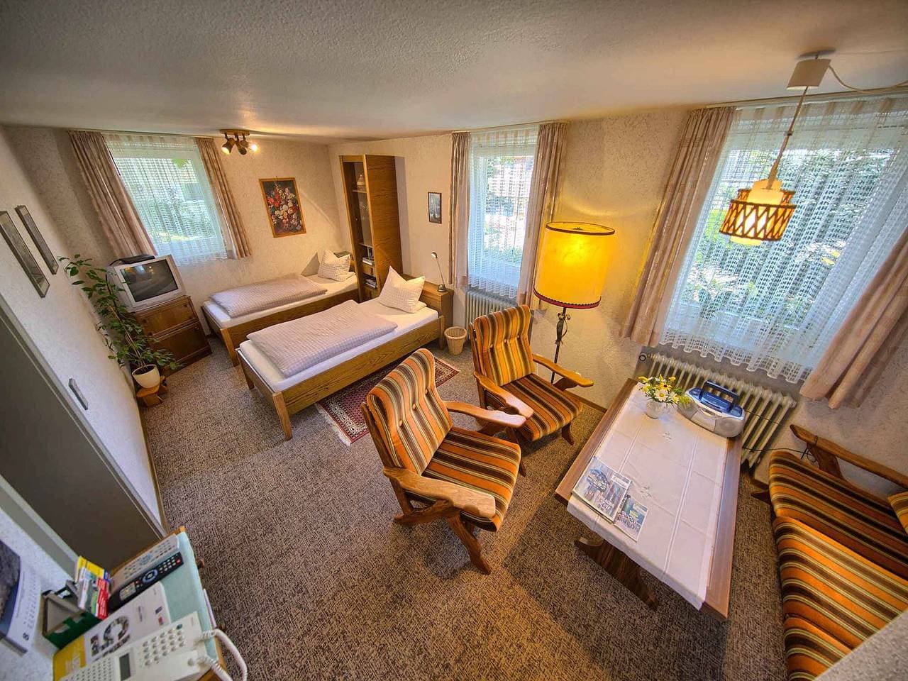 Foto 2 von 18: Ferienwohnung 'Kaltenbach' mit Gemeinschaftsterrasse, Gemeinschaftsgarten und Wi-Fi