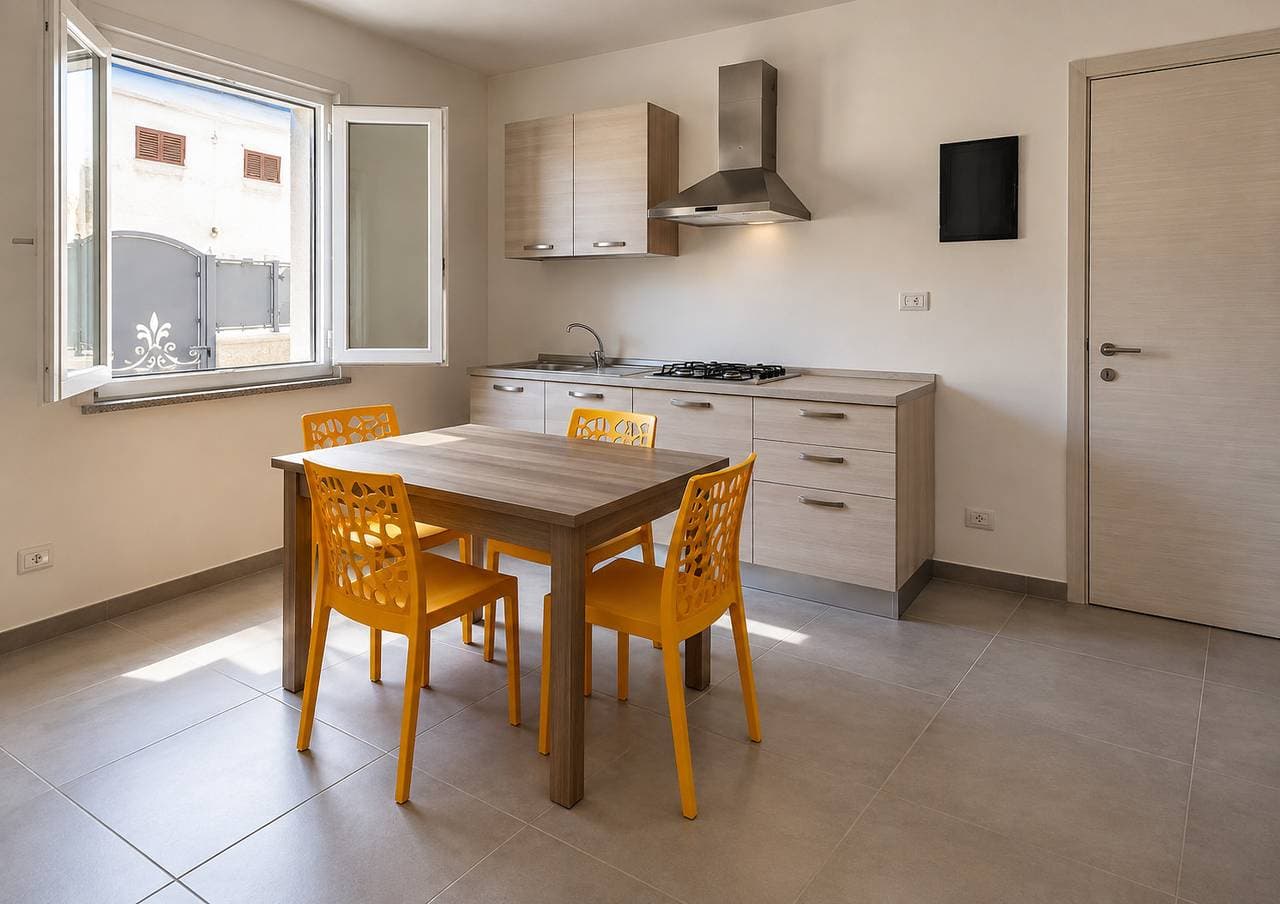 Foto 2 von 83: Private Gelbe Wohnung in Palma de Sols — Keine gemeinsamen Wohnräume