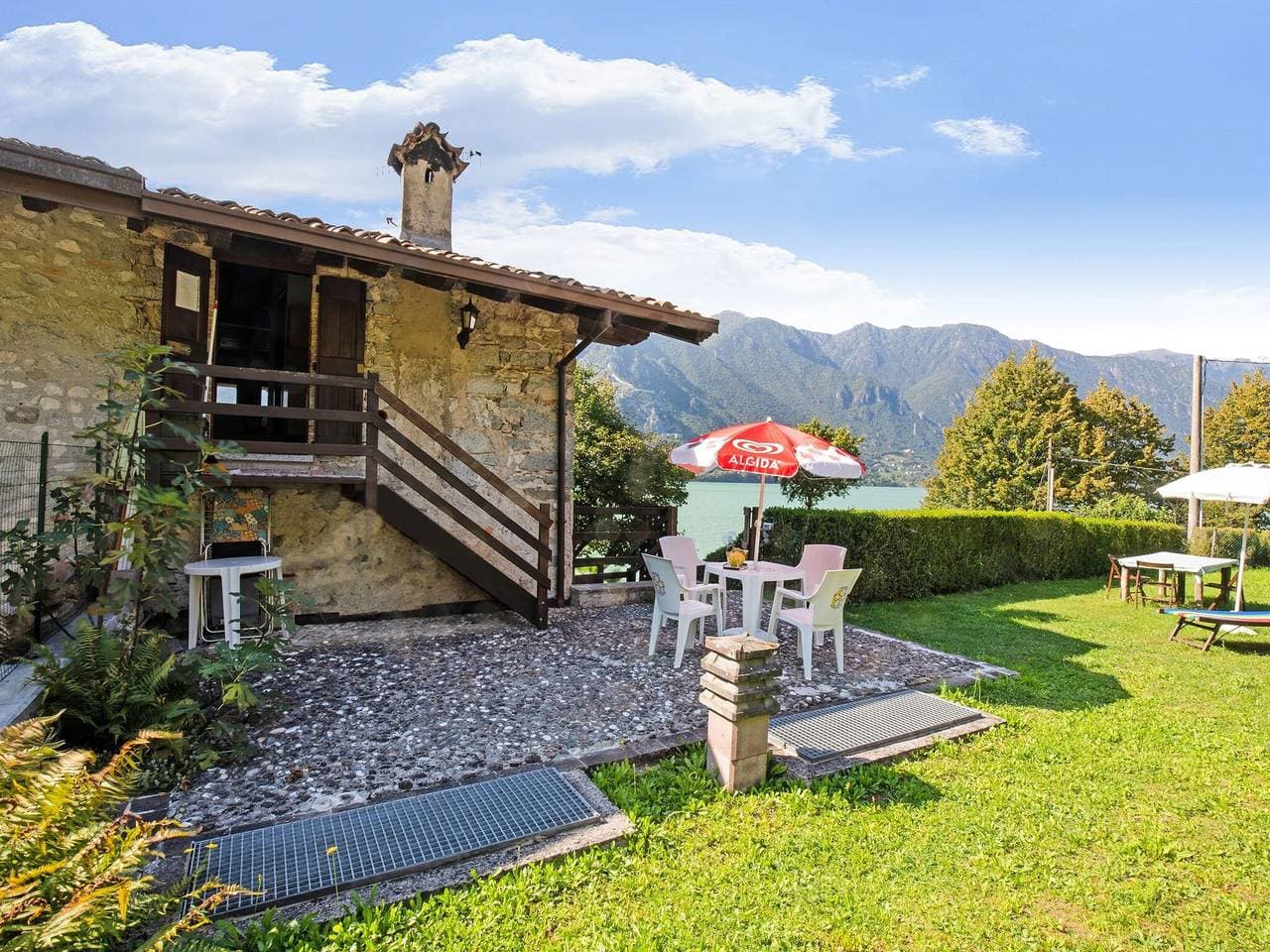 Hütte in Parole nahe Wald und See 1