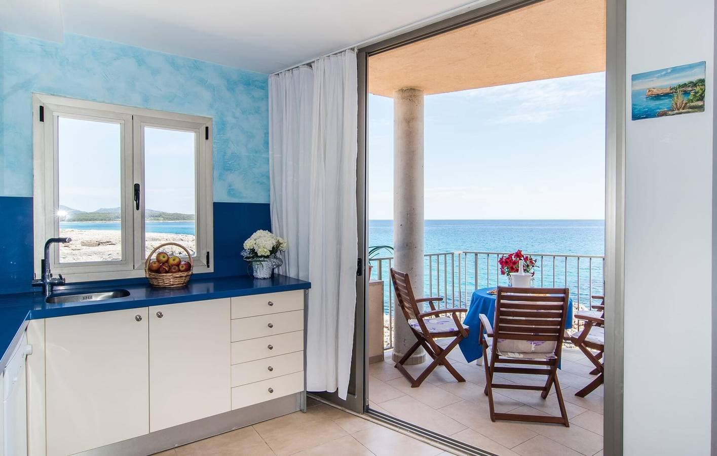 Foto 8 von 27: Meerblick-Apartment mit Terrasse, Küche, WiFi | 900m zum Strand