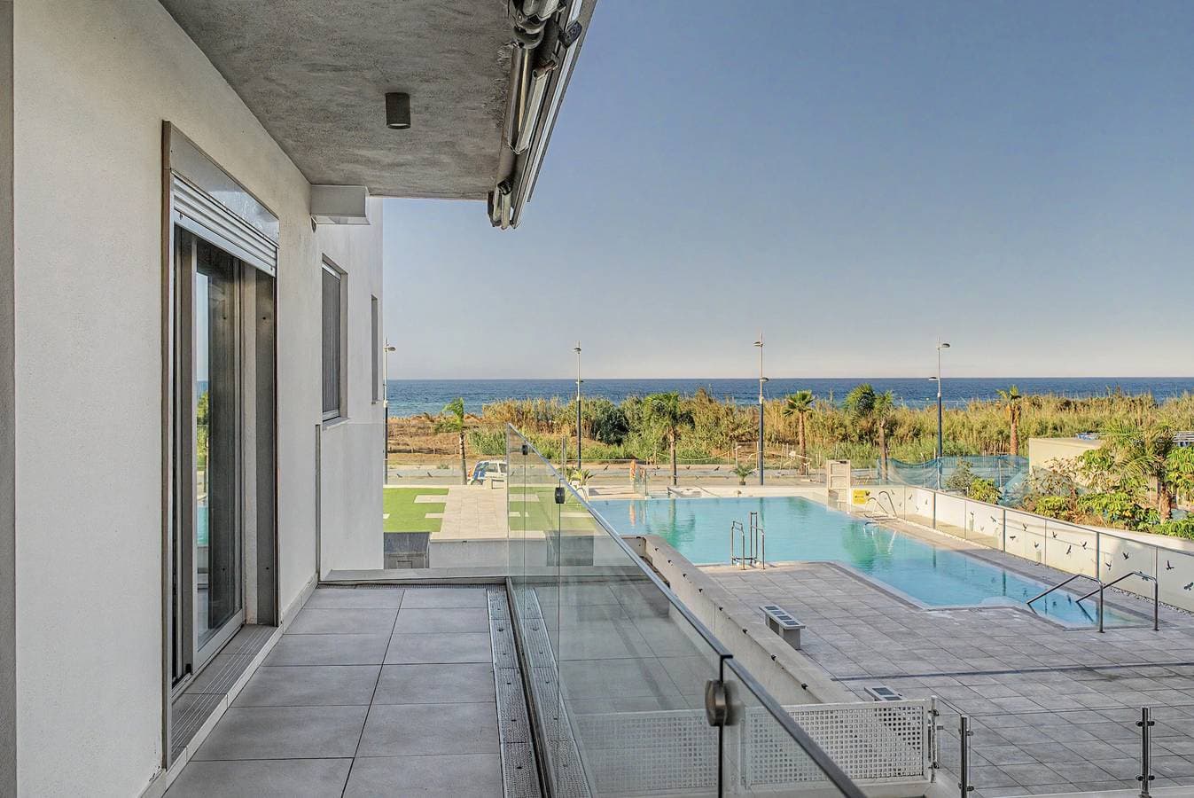 Foto 2 von 33: Ferienwohnung 'Panorama Beach' mit Meerblick, Wi-Fi und Klimaanlage