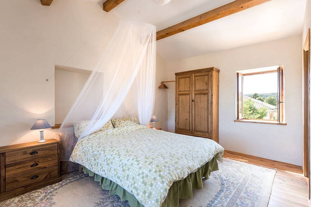 Foto 6 von 27: La Petite Grange - umgebaute gewölbte Scheune - Südliche Ardèche - 2 Schlafzimmer mit Bad