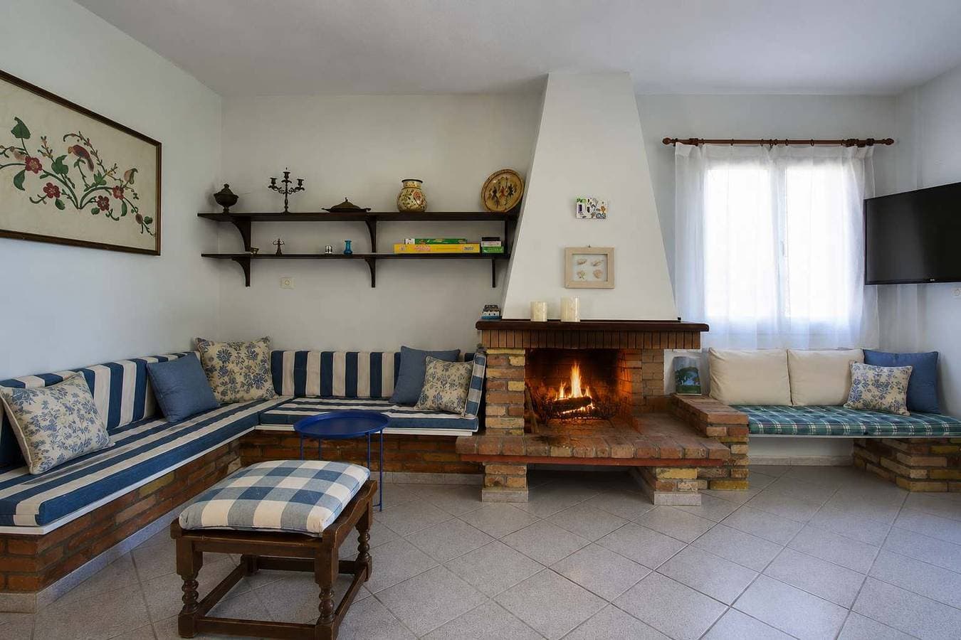 Foto 6 von 25: Seafront Cozy Villa - Corfu Homely Getaway