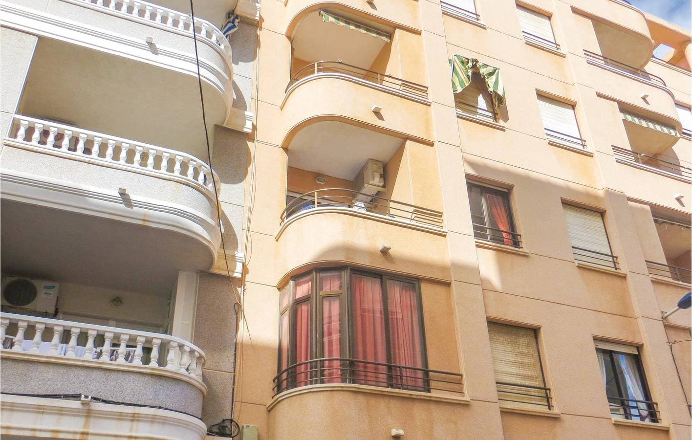 Terrassenwohnung: 1KM vom Strand 1