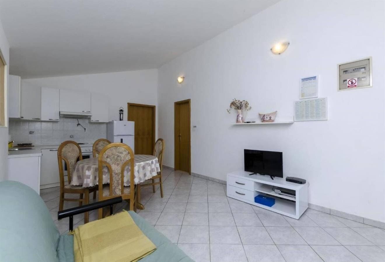 Apartments Mil 1