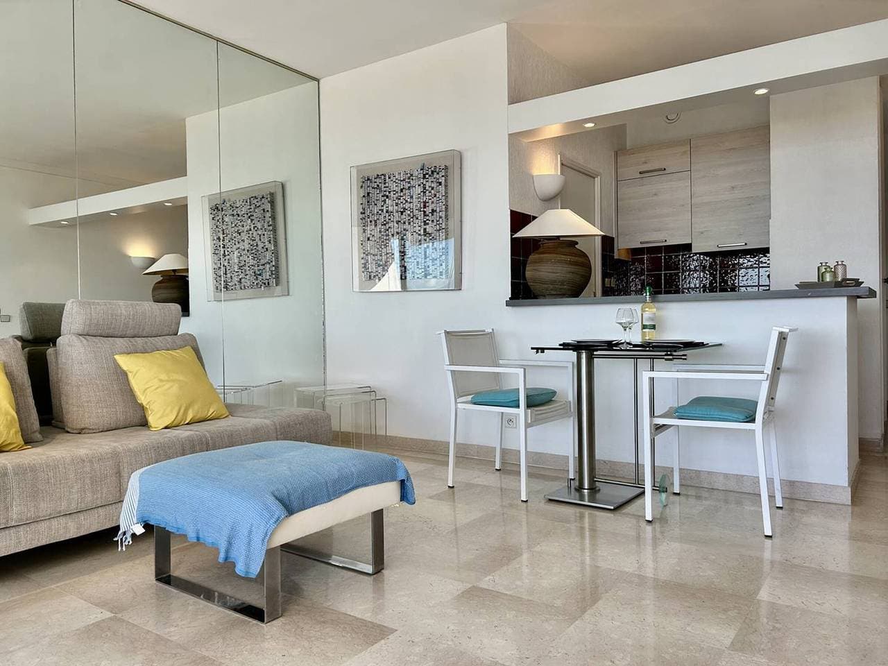 Foto 5 von 13: Zeitgemäße 2-Zimmer-Wohnung – Strand von Villeneuve-Loubet