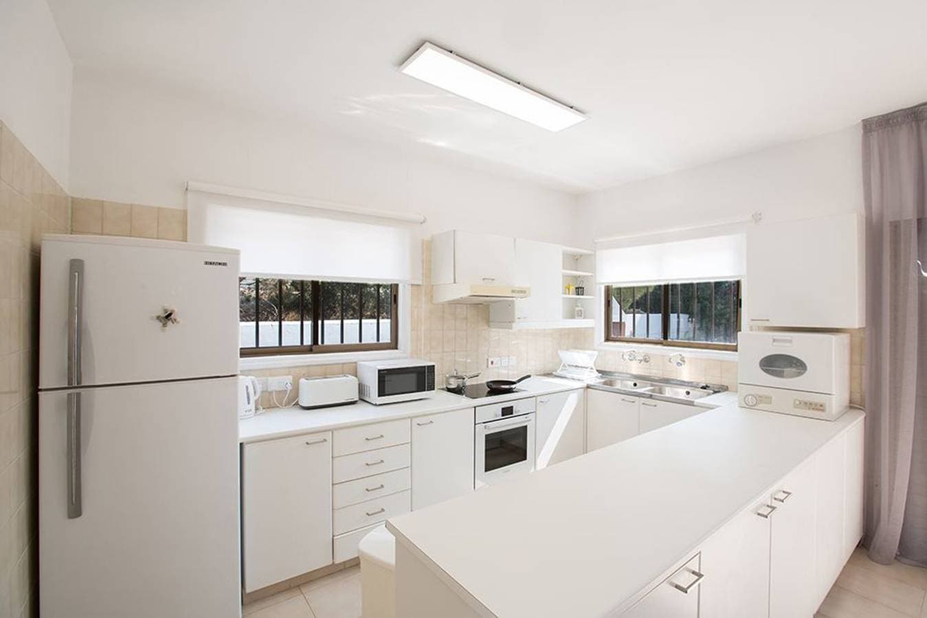 Foto 11 von 26: Villa Nepou - Beautiful 4 Bedroom Villa - Located in Ayia Napa Villa With Private Pool