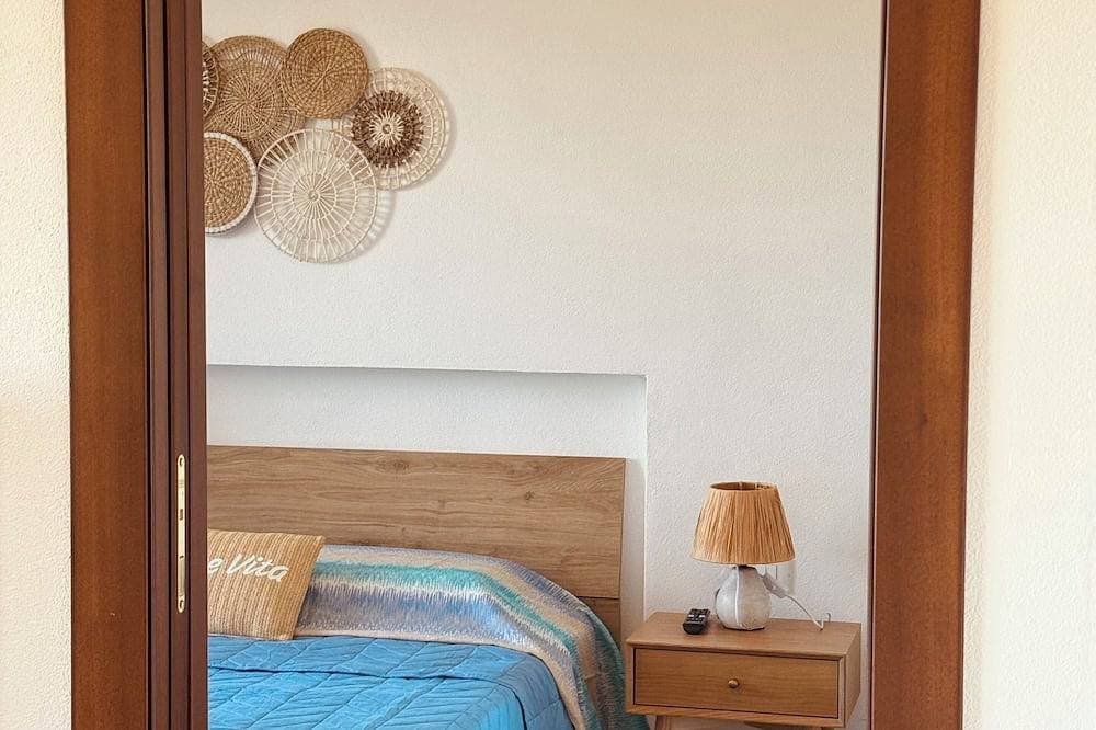 Foto 7 von 30: Nereids-The Coastal Suite. The sea one breath away from you