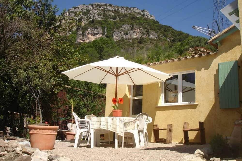 Foto 12 von 24: Kleines Haus zwischen Meer und Berg