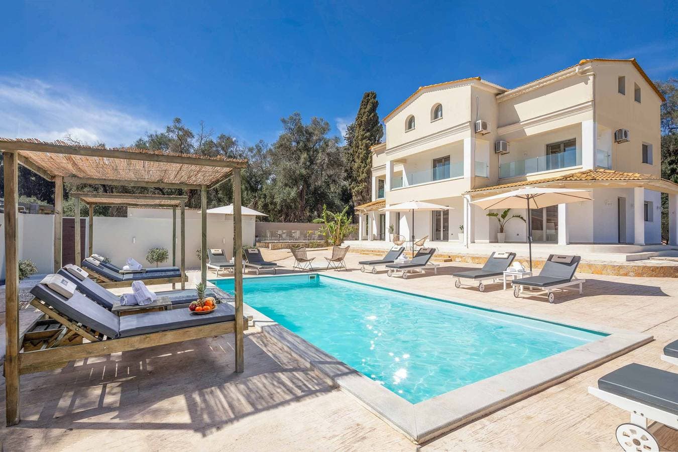 Villa 1