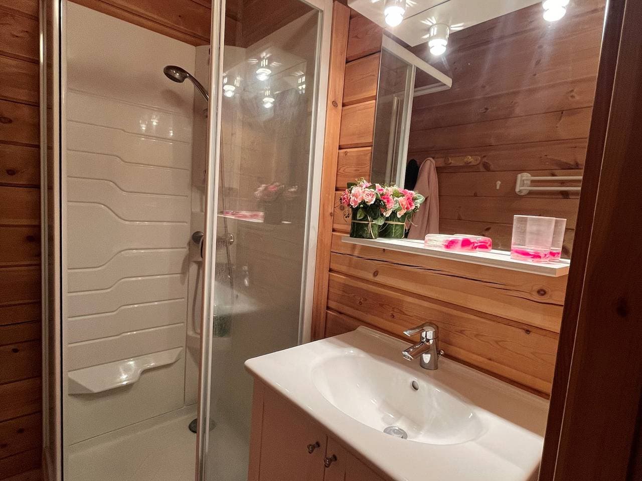 Foto 8 von 12: 3-Zimmer-Wohnung an der Piste, ruhig, 6 Betten