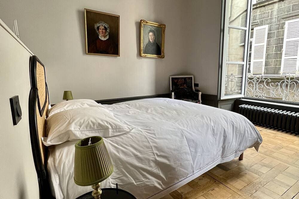 Foto 3 von 23: Splendid 2-room apartment 65 m2 17th century town house