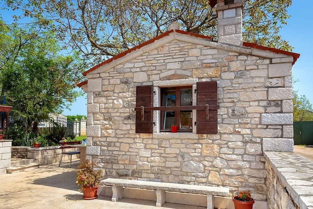 Foto 6 von 16: Atemberaubendes alleinstehendes Ferienhaus für 2 Personen mit Klimaanlage,  W-Lan, TV und Terrasse