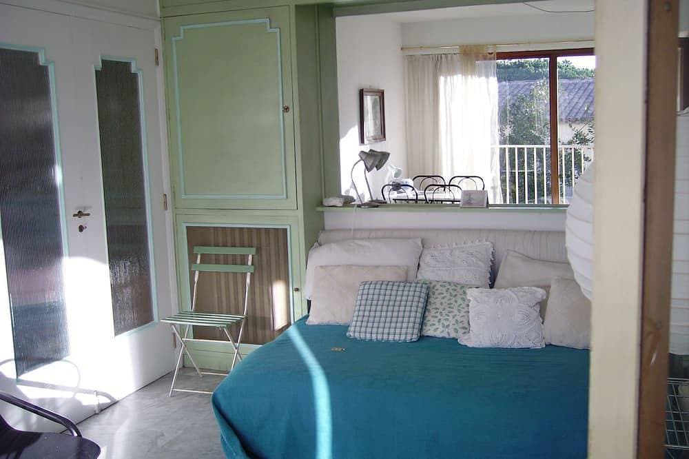 Foto 2 von 30: Charmante 2 Zimmer Wohnung, kleine Terrasse   mit Blick aufs Meer