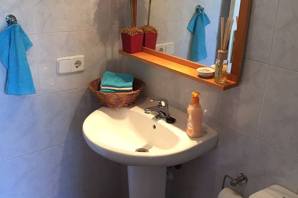 Foto 5 von 23: Schönes Ferienhaus mit eigenem Pool, nicht weit vom Strand, freies WLAN