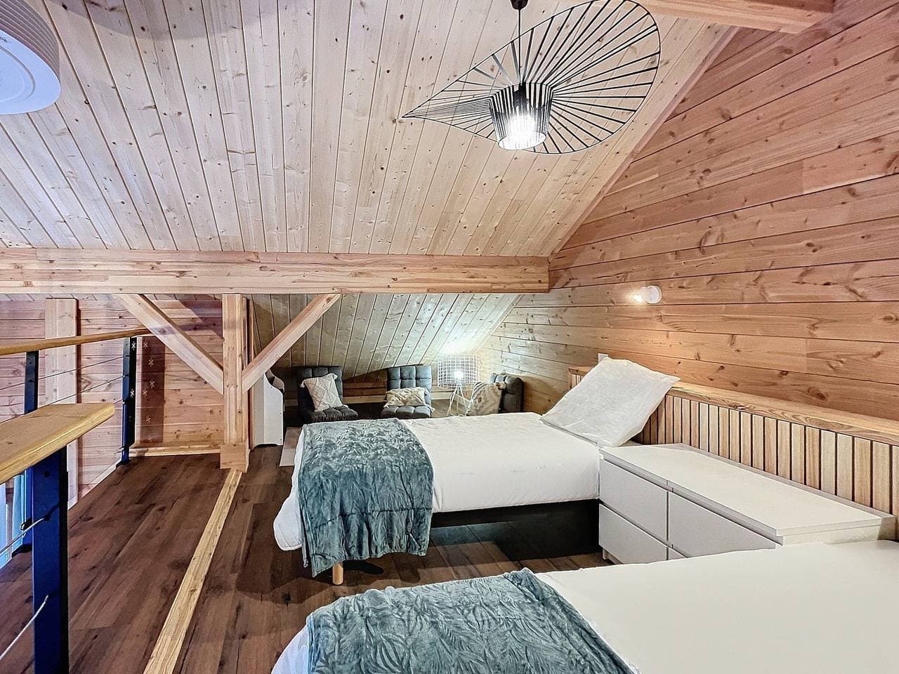 Foto 10 von 19: Komfort-Chalet 6 Pers. mit Parkplatz und WLAN in Le Corbier