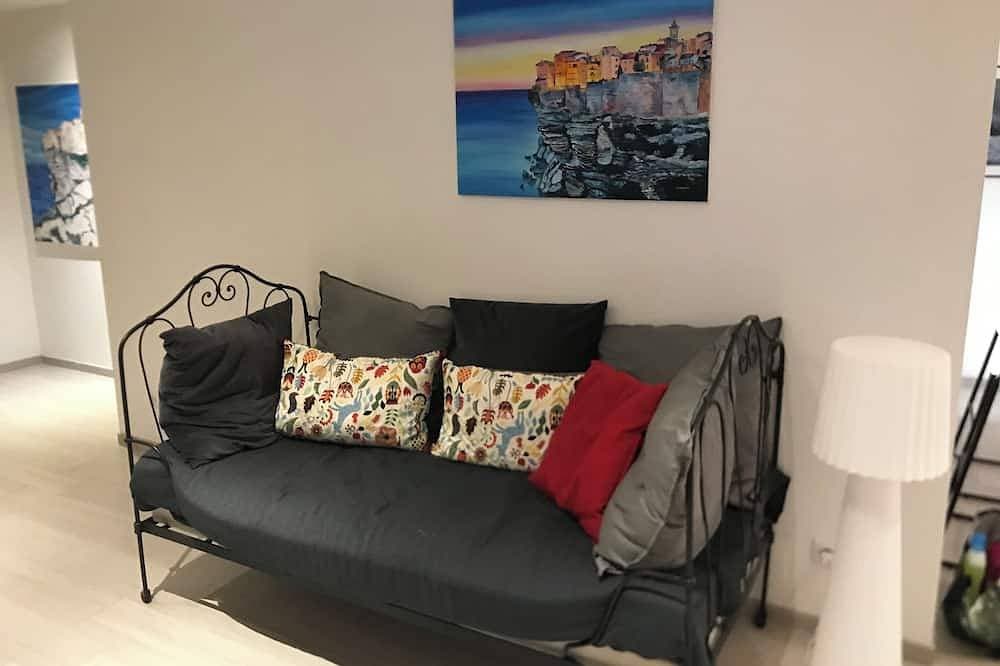 Foto 9 von 30: Panoramic sea and mountain views, sleeps 2 to 10