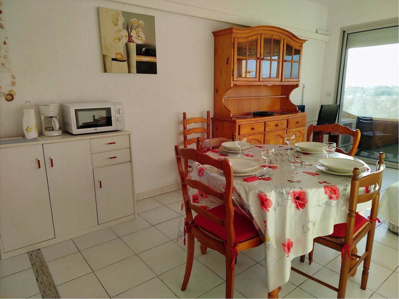 Foto 6 von 32: Ferienwohnung für 4 Personen mit Terrasse