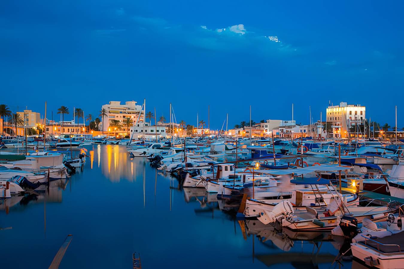 Foto 9 von 44: Ferienhaus 'Bluehouseportixol' mit privatem Patio, fahrradfreundlich, Marina & Strand/Bucht Palma