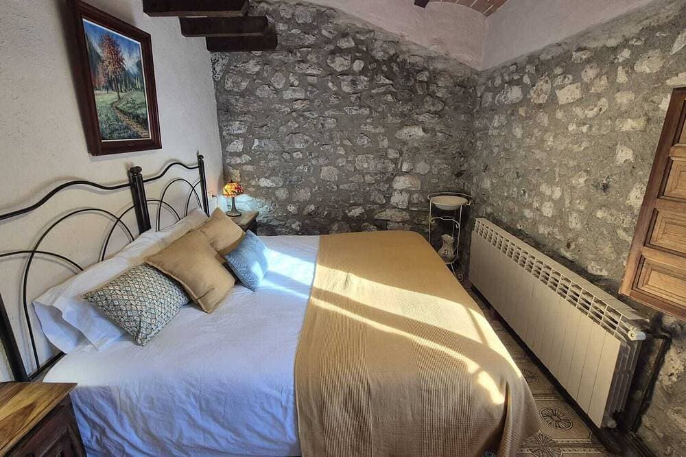 Foto 6 von 30: Real disconnection in Alta Garrotxa. Nature, calm and home cooking.
