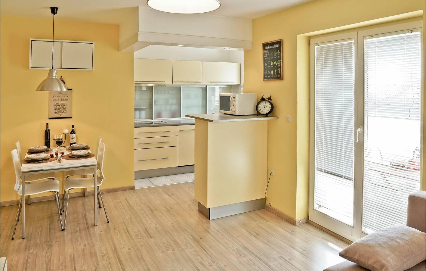 Foto 12 von 27: Schickes Apartment mit Terrasse, 700 m vom Strand entfernt und mit moderner Ausstattung