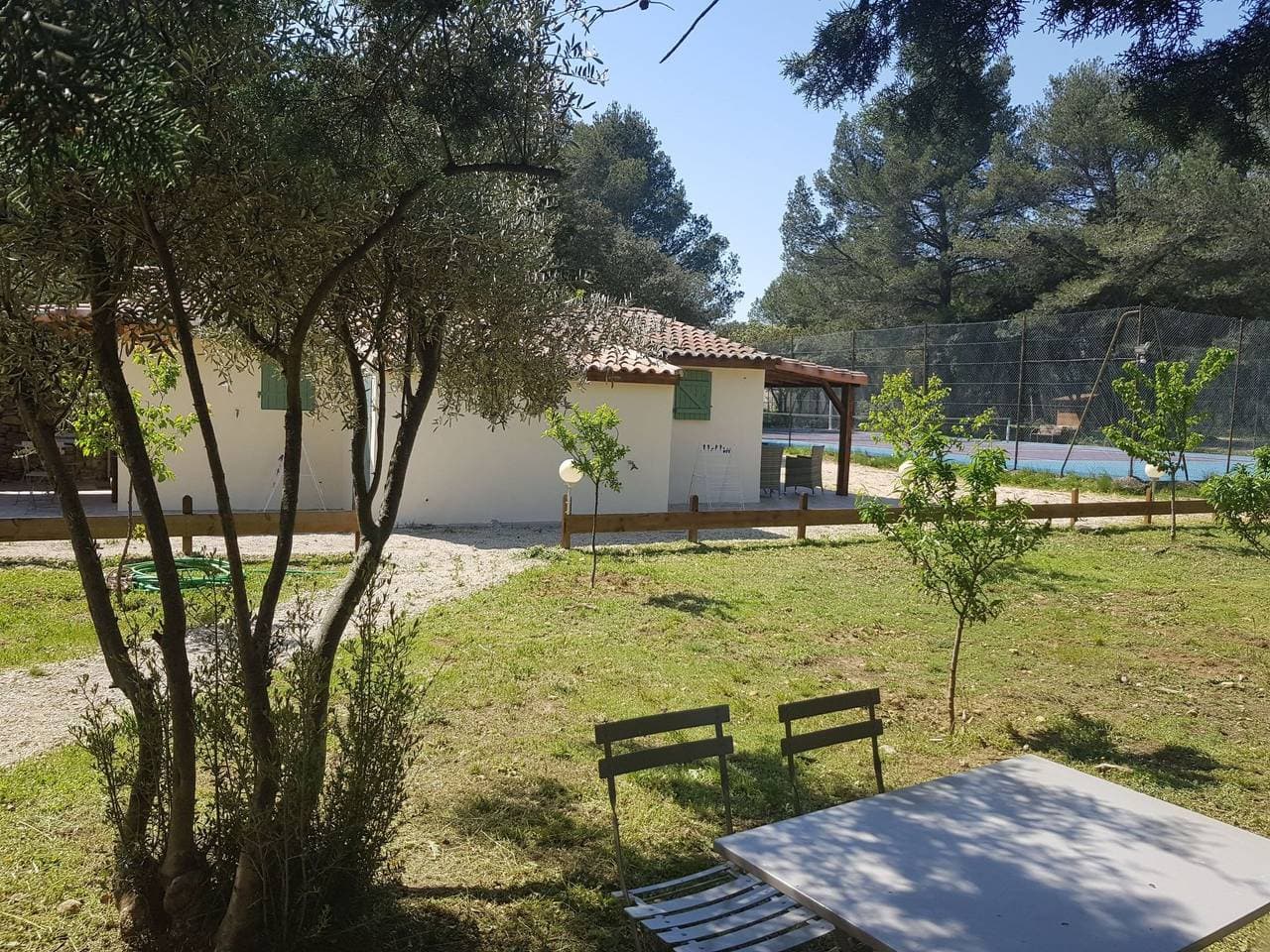 Foto 4 von 42: Studiowohnung mit Terrasse - Pool, Tennis, Bouleplatz