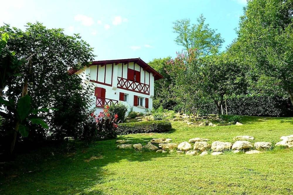 Gite Xoriekin Louhossoa,  herrliche Bergsicht 1