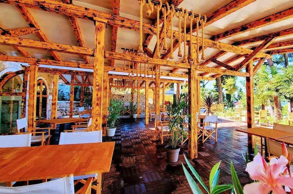 Foto 4 von 28: Mobilheim | Comfort | 1 Zi. | 2 pers. | Ãœberdachte Terrasse | A/C | TV