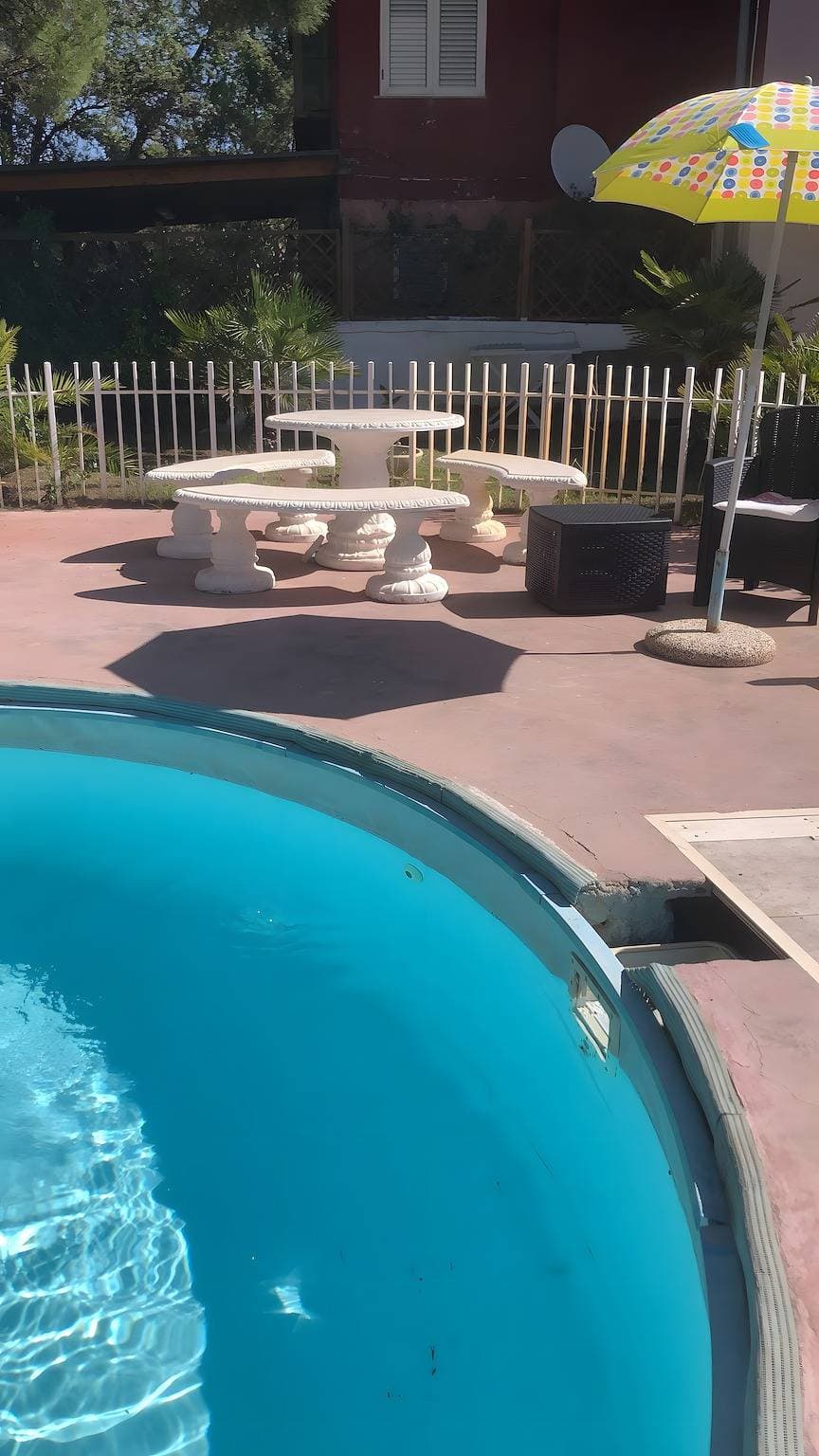 Foto 11 von 32: Zimmer 'Matrimoniale Vicino Al Mare' mit Meerblick, Gemeinschaftspool und gemeinsamer Terrasse