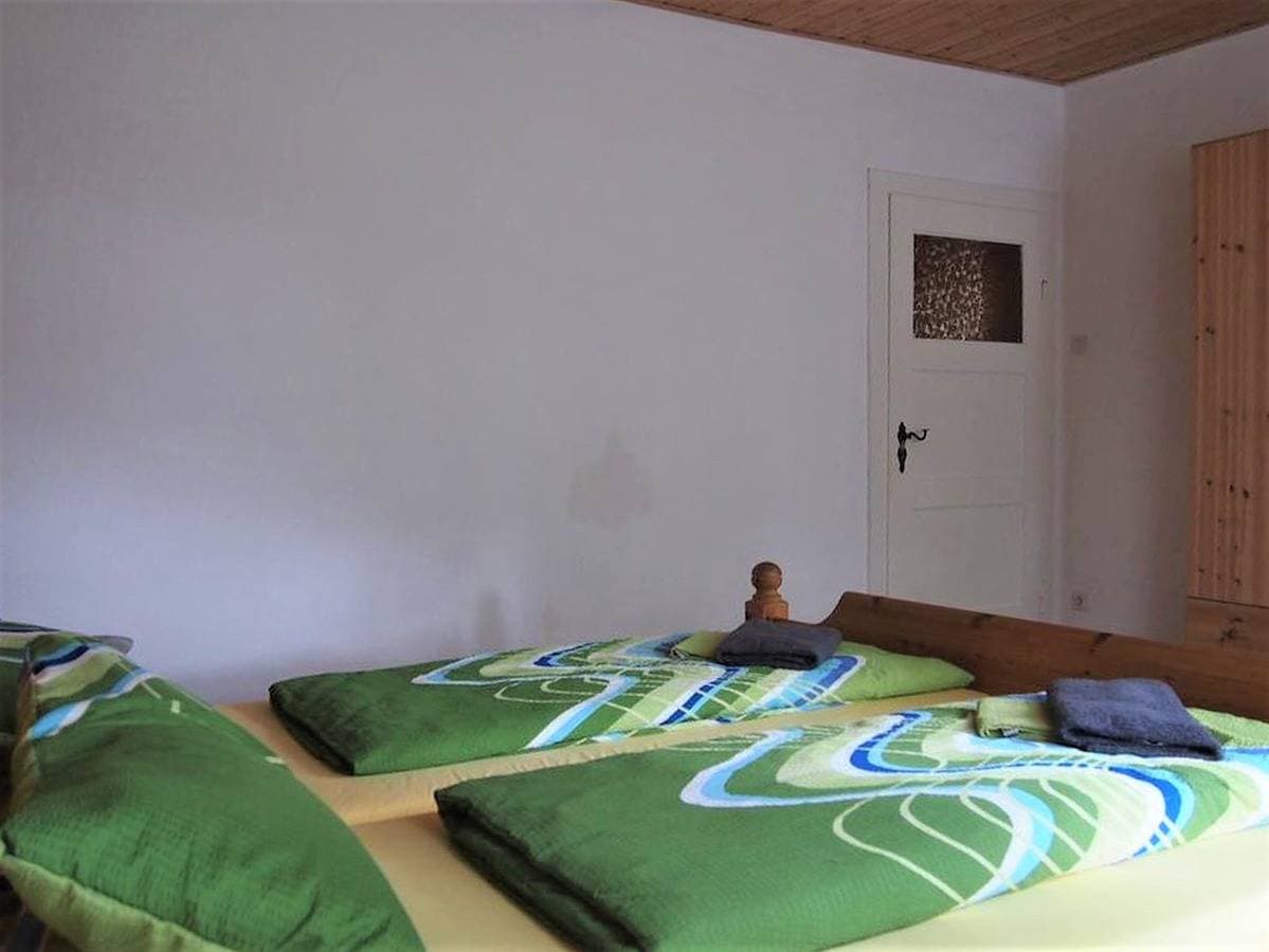 Foto 4 von 8: Ferienwohnungen am Schwanenteich - Ferienwohnung Schwanenteichblick, 60 qm, 1 Schlafzimmer, max. 2 Personen