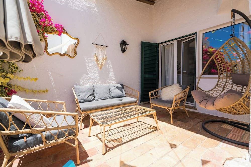 Foto 13 von 30: Boho Beach House & Garden: Secluded Location, Seconds to the Beach