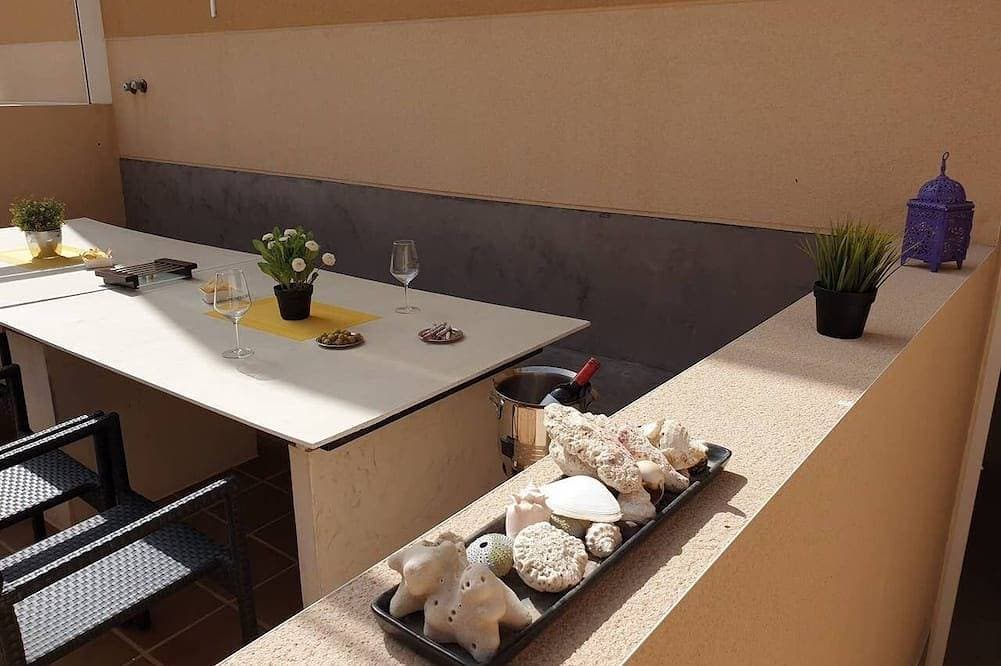 Foto 11 von 30: Schöne neue Maisonette mit großen Terrassen, mit sehr schönem Meerblick. Zum Entspannen