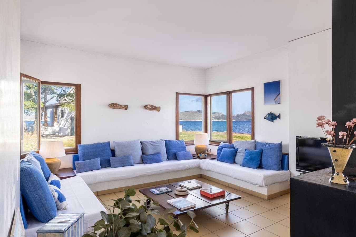 Foto 9 von 28: Apartment Surrounded by the Sea - Punta Xabali